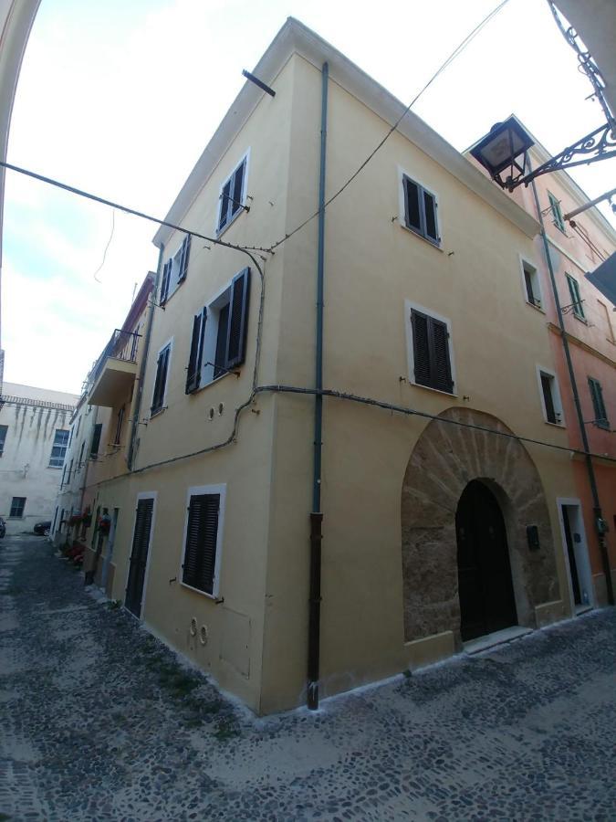 Suite "La Finestra Su Alghero" エクステリア 写真