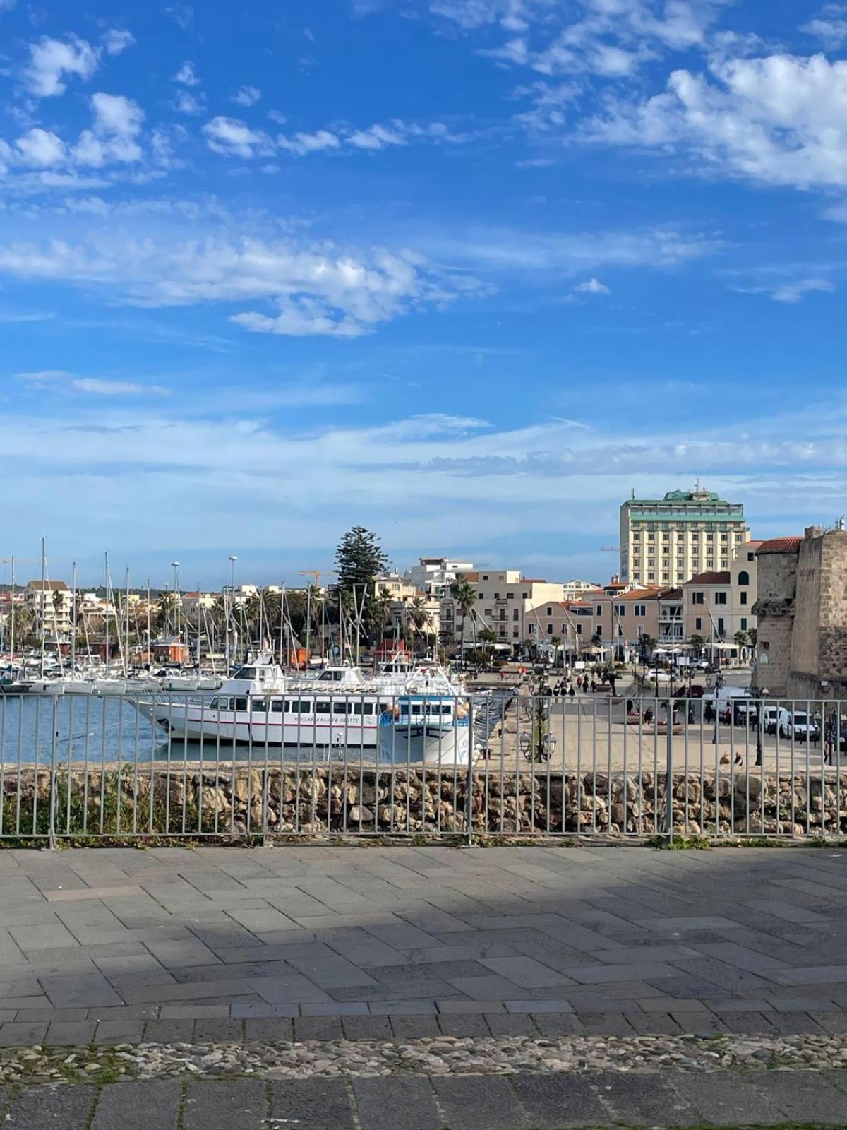 Suite "La Finestra Su Alghero" エクステリア 写真